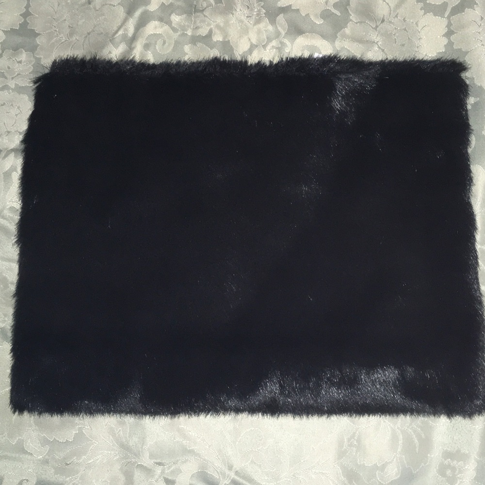 Faux Fur Hand Muff